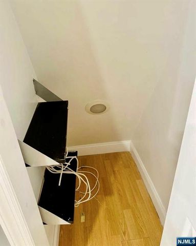 61 Hille Place 2, Ridgefield Park, NJ 07660