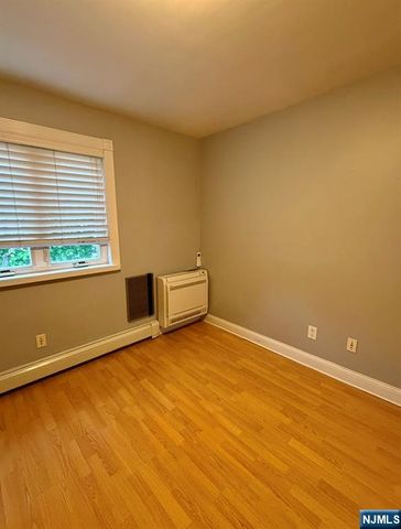 61 Hille Place 2, Ridgefield Park, NJ 07660