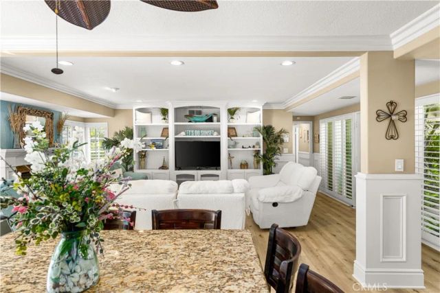 9442 Tiki, Huntington Beach, CA 92646