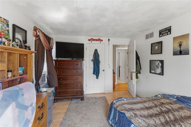 199 Winthrop Street, Woonsocket, RI 02895