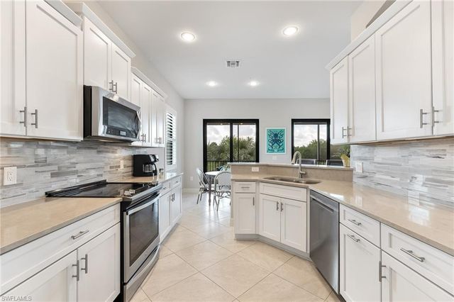 12058 Covent Garden CT 1203, Naples, FL 34120