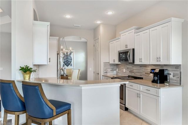 12058 Covent Garden CT 1203, Naples, FL 34120