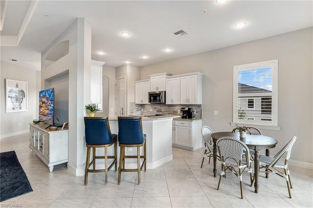 12058 Covent Garden CT 1203, Naples, FL 34120