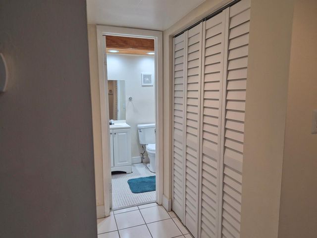 3121 NW 47TH Terrace 107, Lauderdale Lakes, FL 33319