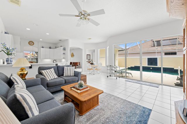 626 SW Lake Charles Circle, Port St Lucie, FL 34986