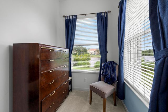 626 SW Lake Charles Circle, Port St Lucie, FL 34986