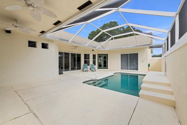 626 SW Lake Charles Circle, Port St Lucie, FL 34986