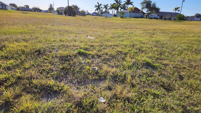 1724 Andalusia Blvd, Cape Coral, FL 33909