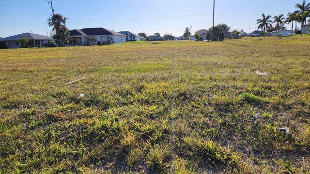 1724 Andalusia Blvd, Cape Coral, FL 33909