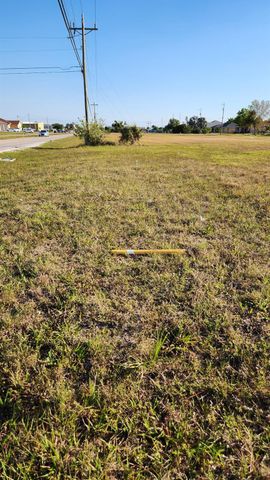 1724 Andalusia Blvd, Cape Coral, FL 33909