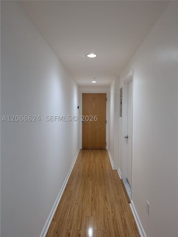 244 Biscayne Blvd 808, Miami, FL 33132