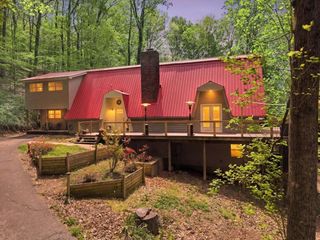 207 County Road 90, Riceville, TN 37370