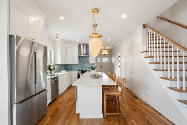 59 Bay View Ave, Quincy, MA 02169