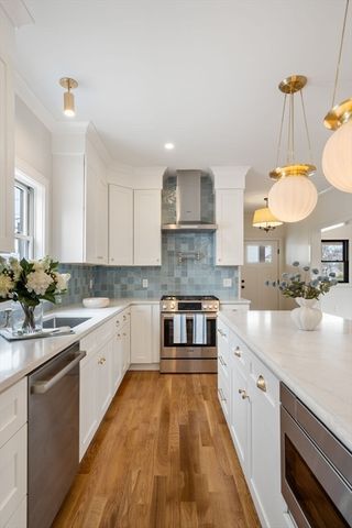 59 Bay View Ave, Quincy, MA 02169