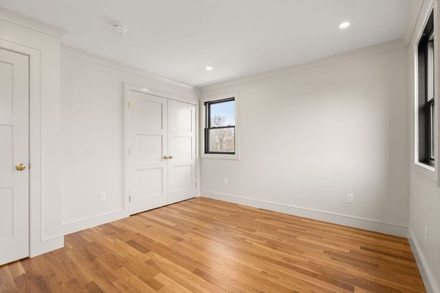 59 Bay View Ave, Quincy, MA 02169