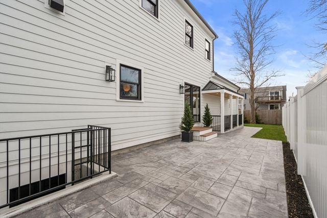 59 Bay View Ave, Quincy, MA 02169