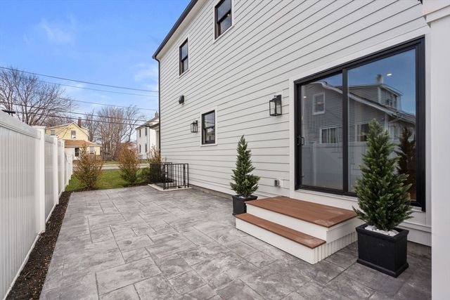 59 Bay View Ave, Quincy, MA 02169