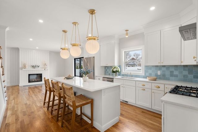 59 Bay View Ave, Quincy, MA 02169