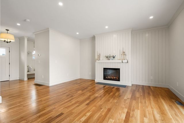 59 Bay View Ave, Quincy, MA 02169