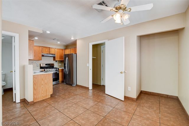 3290 Dragon Fly Street, North Las Vegas, NV 89032