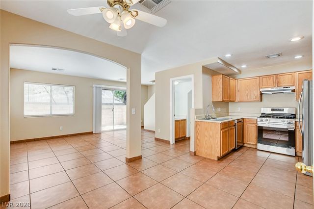 3290 Dragon Fly Street, North Las Vegas, NV 89032