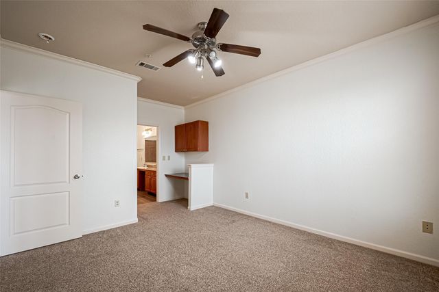 1711 Old Spanish Trail 303, Houston, TX 77054