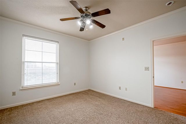 1711 Old Spanish Trail 303, Houston, TX 77054