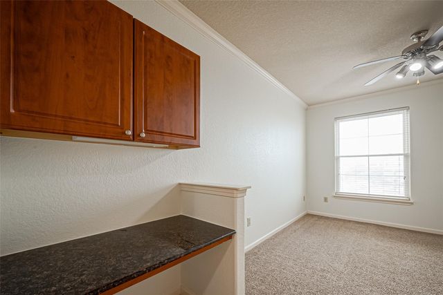 1711 Old Spanish Trail 303, Houston, TX 77054