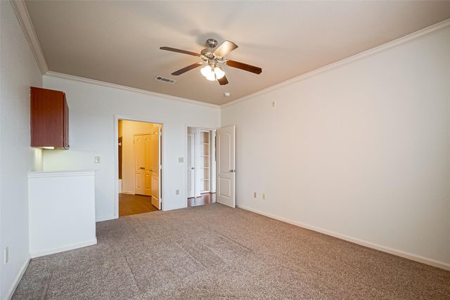 1711 Old Spanish Trail 303, Houston, TX 77054