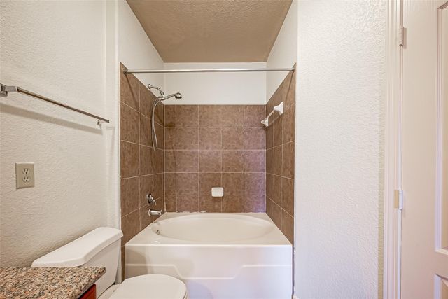1711 Old Spanish Trail 303, Houston, TX 77054
