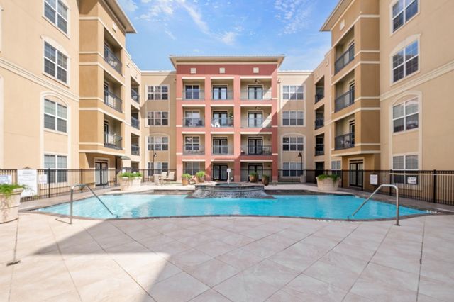 1711 Old Spanish Trail 303, Houston, TX 77054