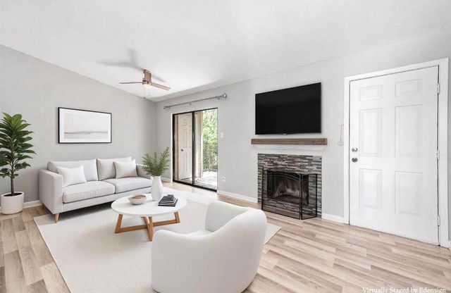 3500 Tangle Brush 99, The Woodlands, TX 77381