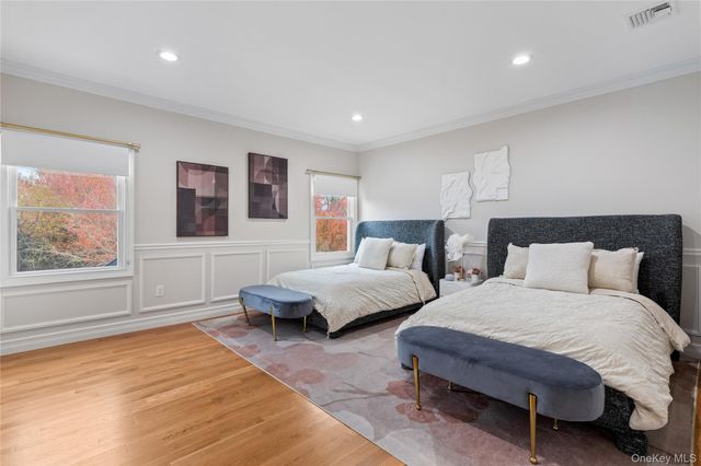 717 W Montauk Highway, Bay Shore, NY 11706