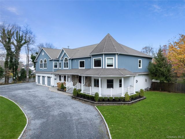 717 W Montauk Highway, Bay Shore, NY 11706