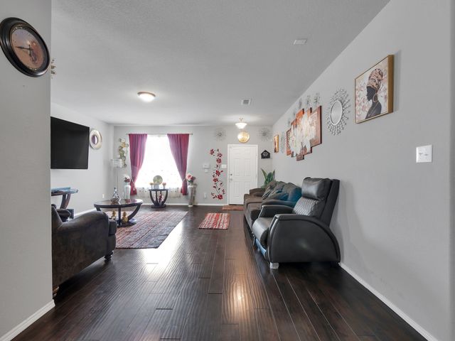 2009 Shawnee Trail, Heartland, TX 75126