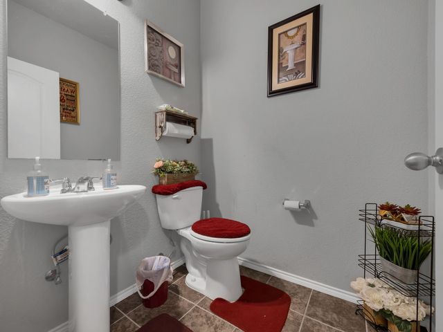 2009 Shawnee Trail, Heartland, TX 75126