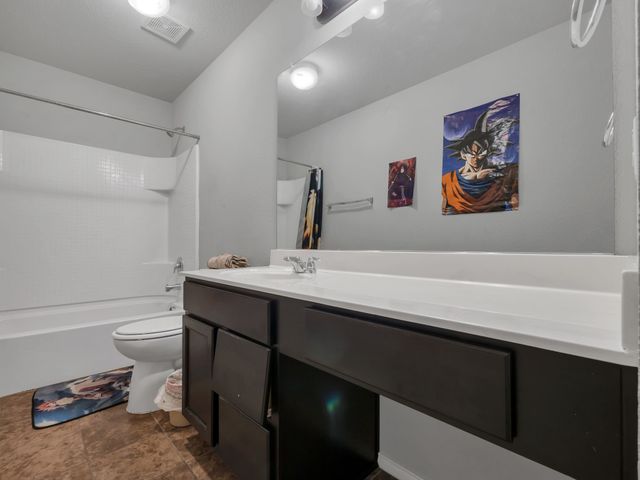 2009 Shawnee Trail, Heartland, TX 75126