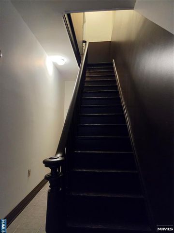 7009 Park Avenue, Guttenberg, NJ 07093
