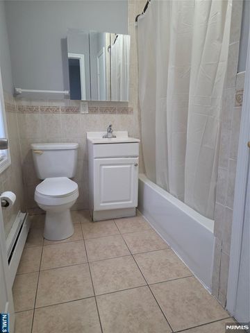7009 Park Avenue, Guttenberg, NJ 07093