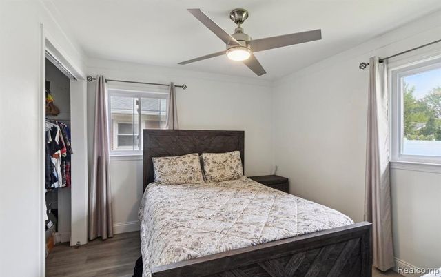 14266 Dixie, Redford, MI 48239