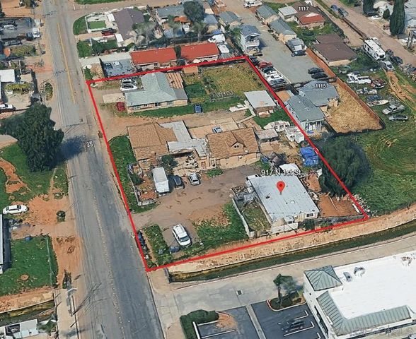 917 21 N 1st St, El Cajon, CA 92021