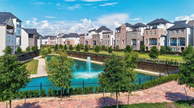 2003 Covent Garden Station, Houston, TX 77045