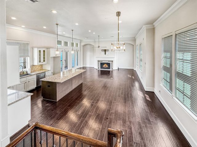 2003 Covent Garden Station, Houston, TX 77045