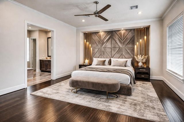 2003 Covent Garden Station, Houston, TX 77045