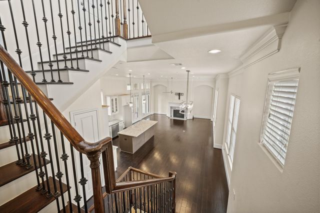 2003 Covent Garden Station, Houston, TX 77045