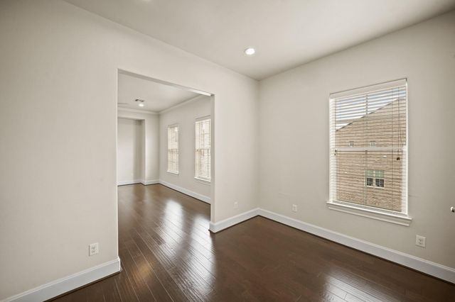 2003 Covent Garden Station, Houston, TX 77045