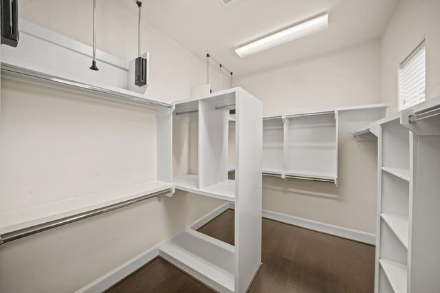 2003 Covent Garden Station, Houston, TX 77045