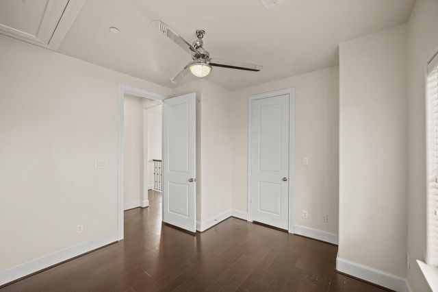 2003 Covent Garden Station, Houston, TX 77045