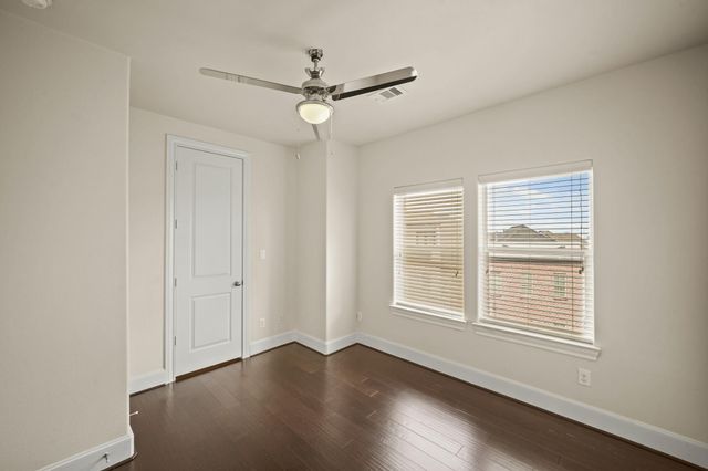 2003 Covent Garden Station, Houston, TX 77045