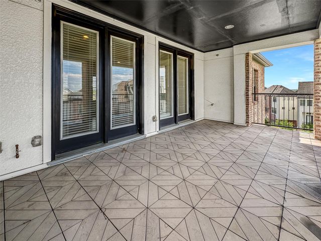 2003 Covent Garden Station, Houston, TX 77045